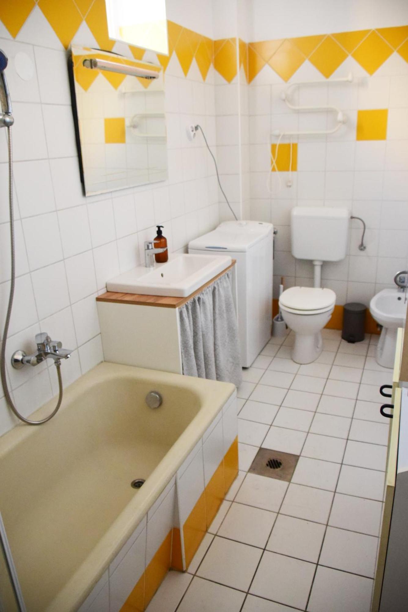 Hi!5 Spacious Apartment Budapest Palotanegyed Eksteriør billede